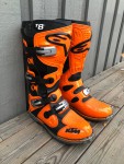 zvětšit obrázek - ALPINESTARS KTM T8